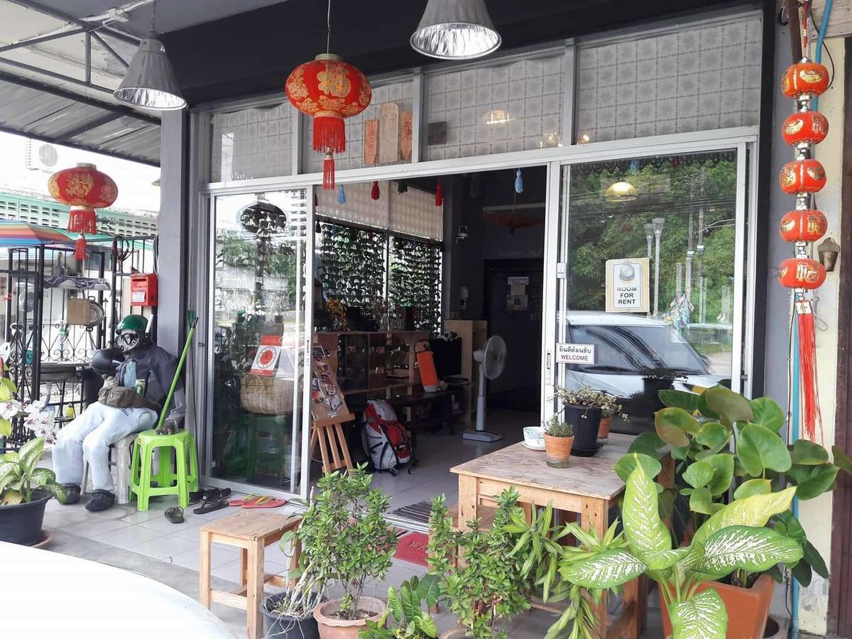 Ama Phuket Hostel Exterior foto